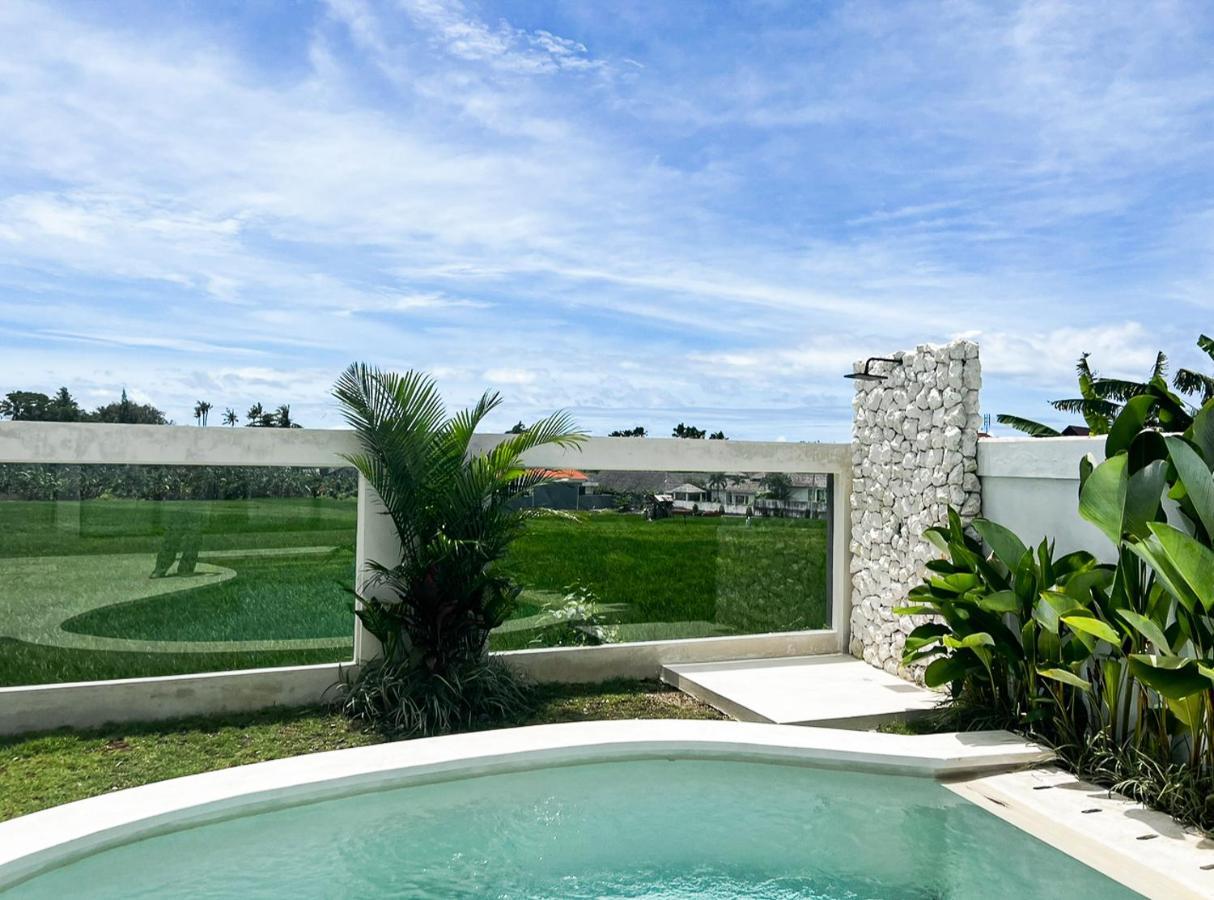 Villa Aurelia Canggu  Luaran gambar
